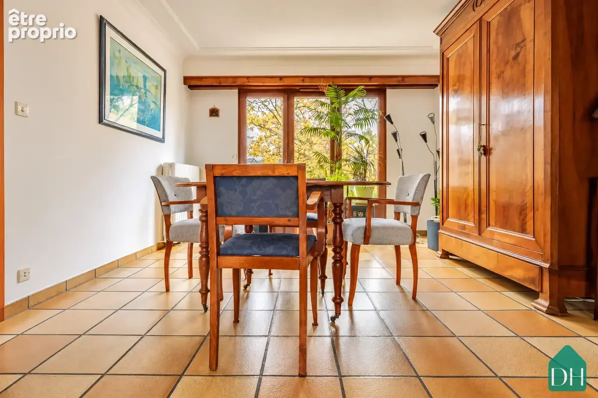 Maison familiale 7 pièces avec jardin en impasse au calme   La Bouvardière - SAINT-HERBLAIN - photo 6