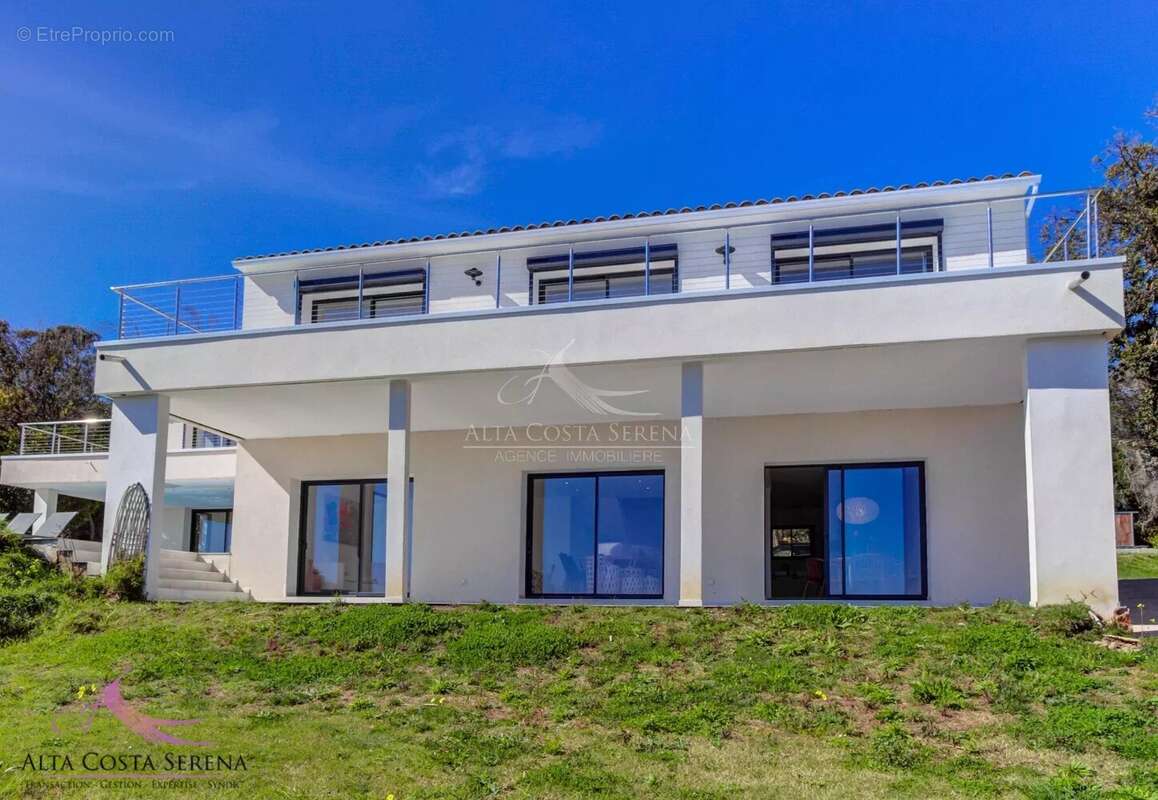 Maison à SARI-SOLENZARA