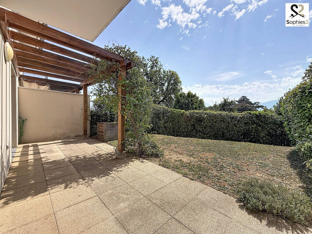 Jardin Terrasse - Maison à CLAIX