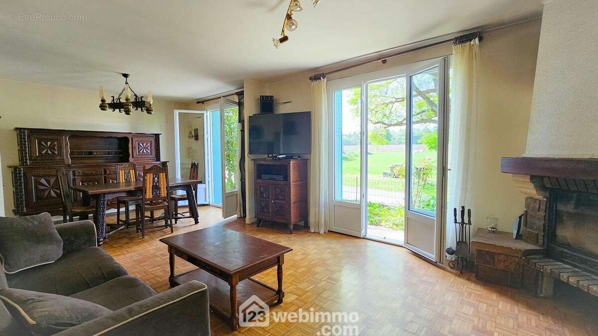 Maison 115 m² à Pontacq  - photo 5