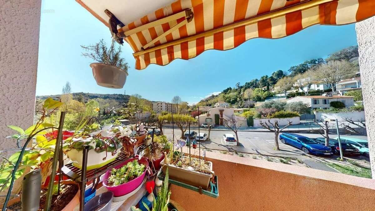 Appartement à VILLENEUVE-LOUBET