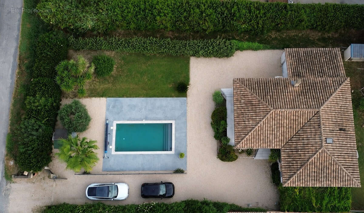 BELLEGARDE   Villa plain-pied avec piscine sur 1 000 m2 de terrain - photo 11