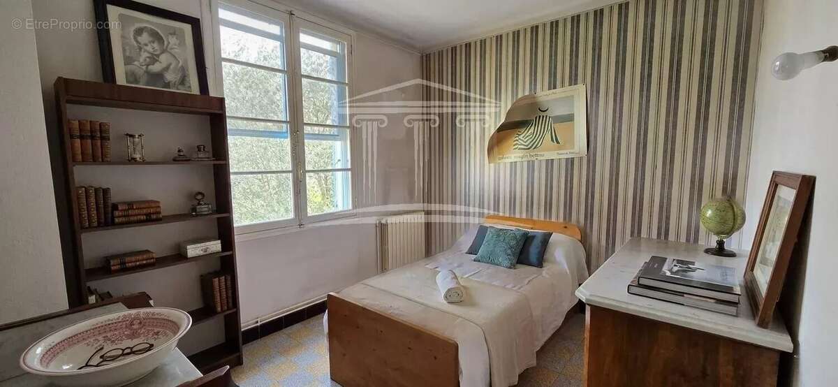 Maison à LE PONTET