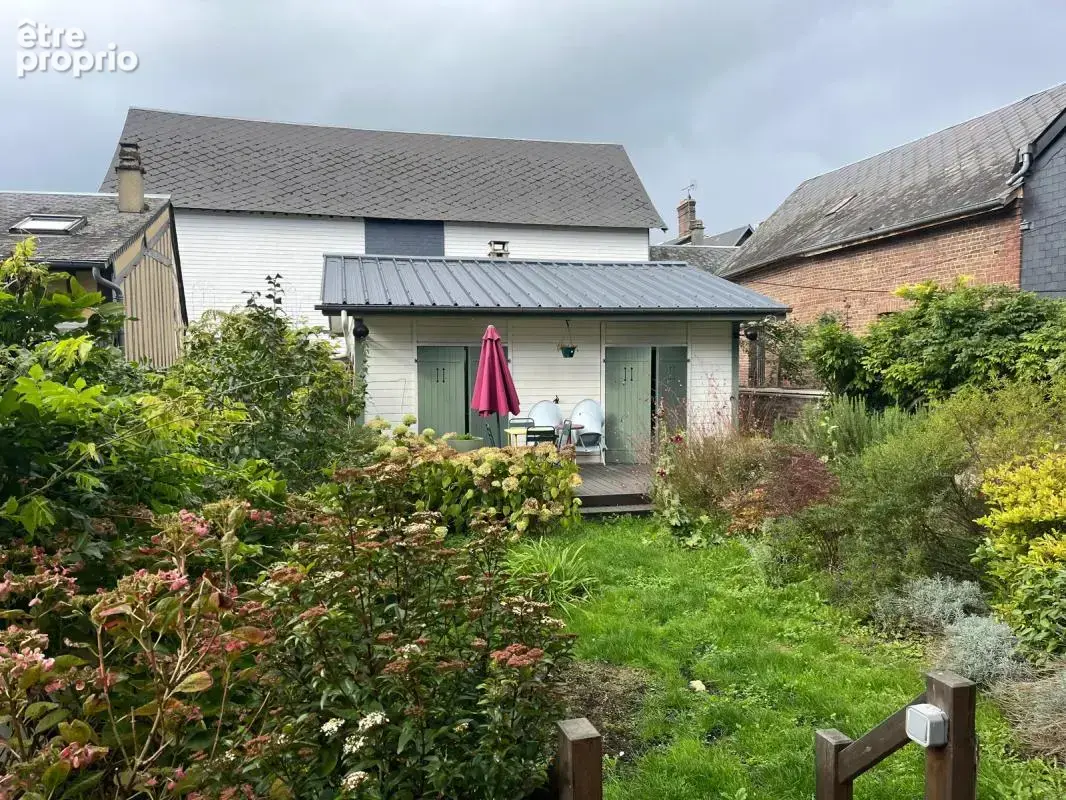 Maison de ville avec gîtes et jardin - photo 4