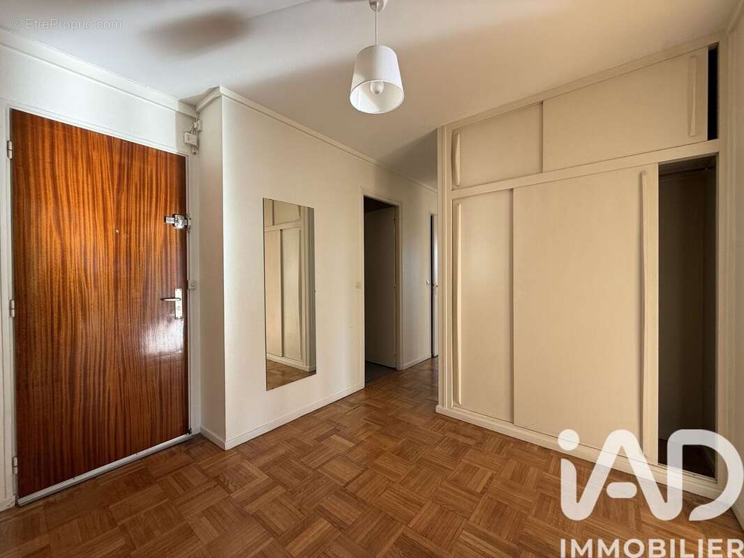 Appartement 83 m² à Reims  - photo 6