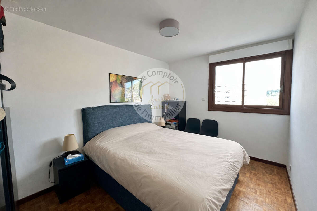 Appartement à MARSEILLE-9E