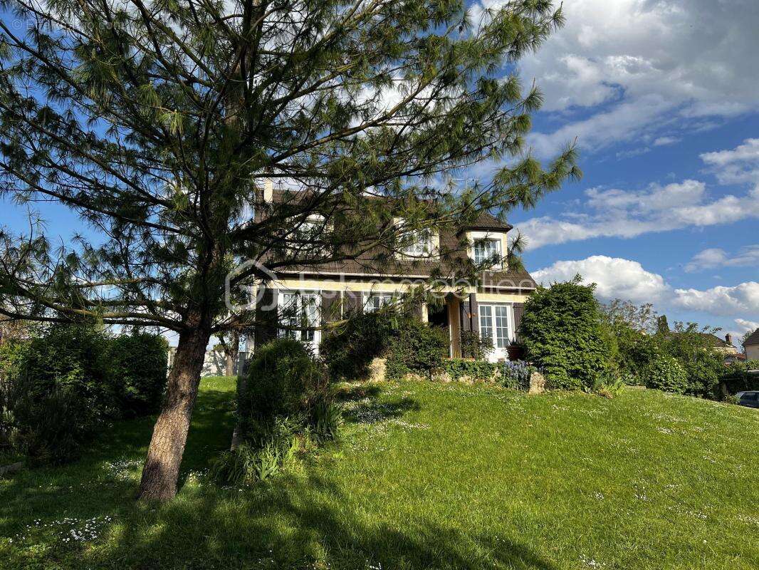 Propriété familiale de 150 m² - 5 chambres, jardin arboré et stationnement - photo 13