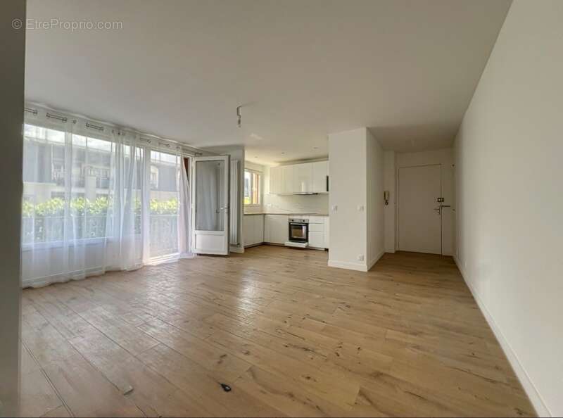 Appartement Coup de Cœur 70 m² – 3 pieces  – Parking – Cave – 3 Balcons – Le Perreux-sur-Marne - photo 4
