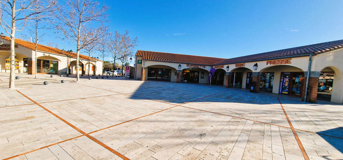 Commerce à SAINT-JEAN-PLA-DE-CORTS