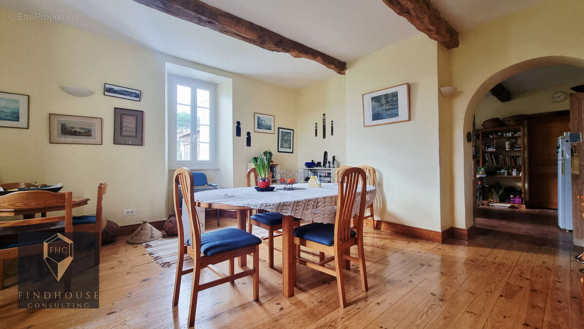 Maison à PUYMAURIN