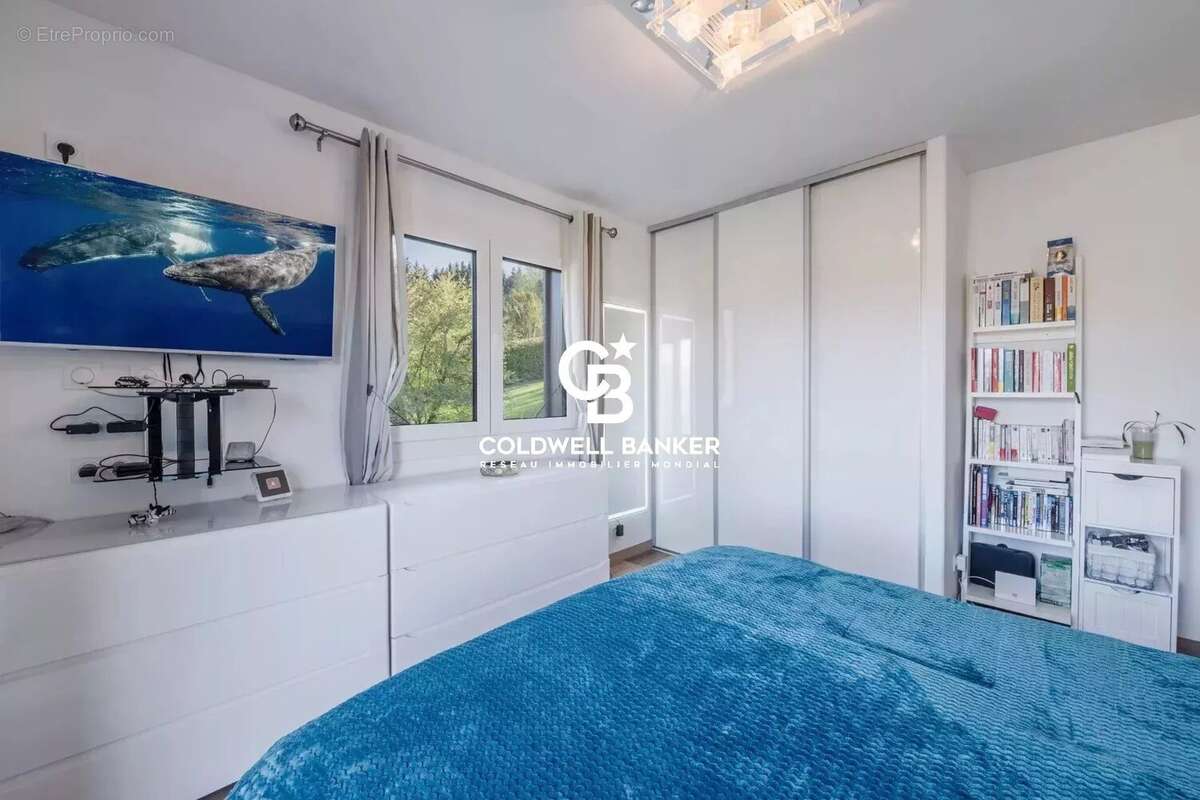 Maison à MONTAGNOLE