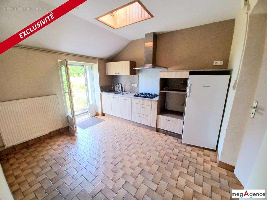 Maison à SAINT-BRICE-EN-COGLES