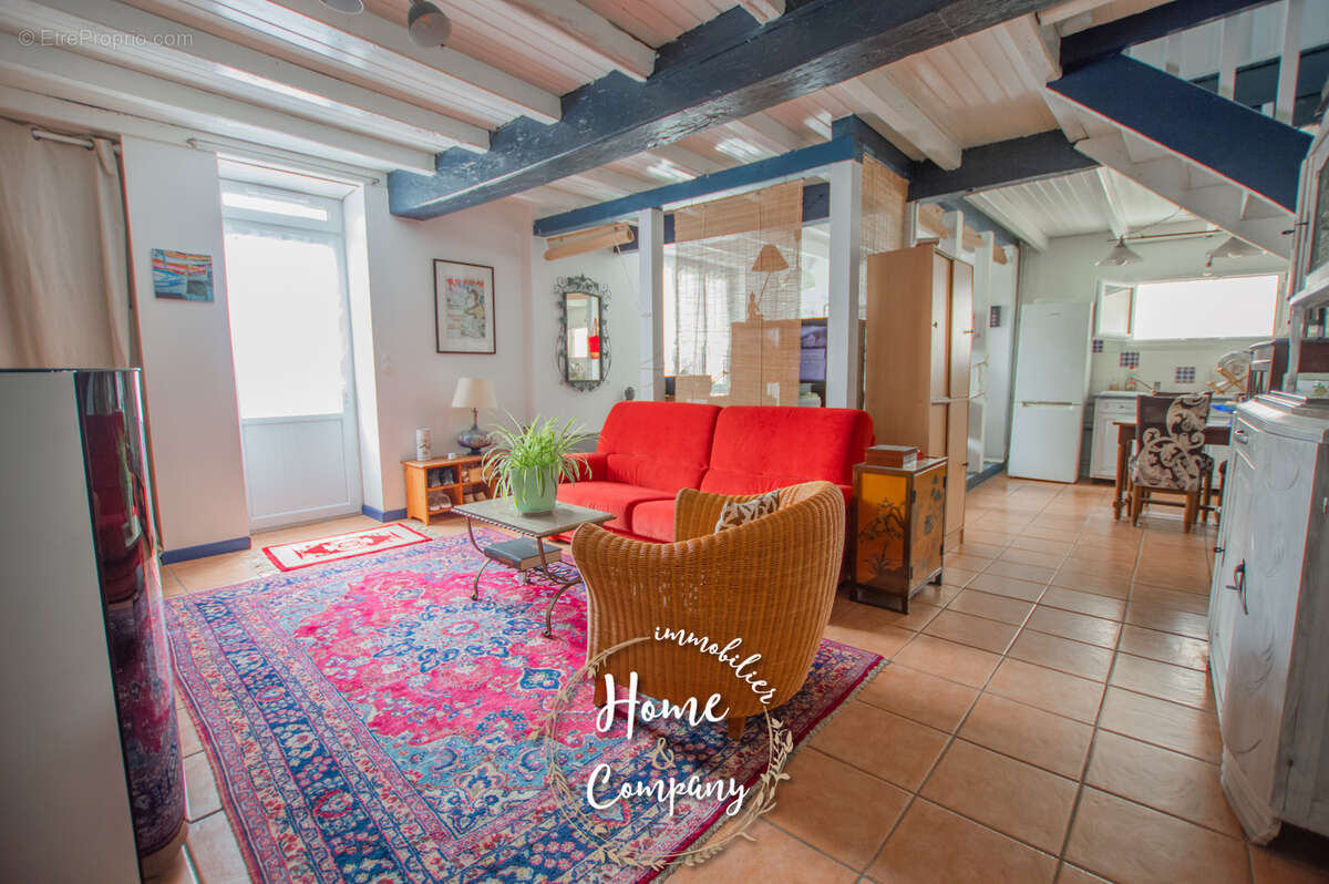 Maison à MESCHERS-SUR-GIRONDE