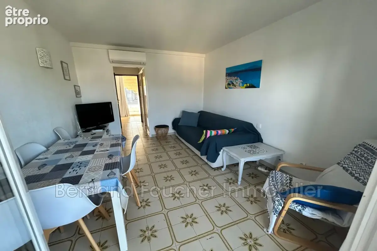 Appartement 2 pièces 50 m² à vendre à Cavalaire-Sur-Mer (83240) - photo 3