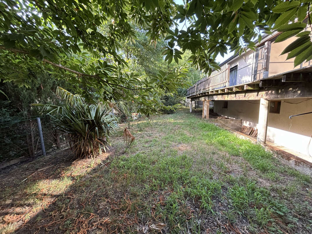 Maison à CABANAC-ET-VILLAGRAINS