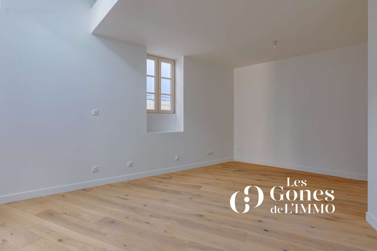 Appartement à SAINT-GENIS-LAVAL
