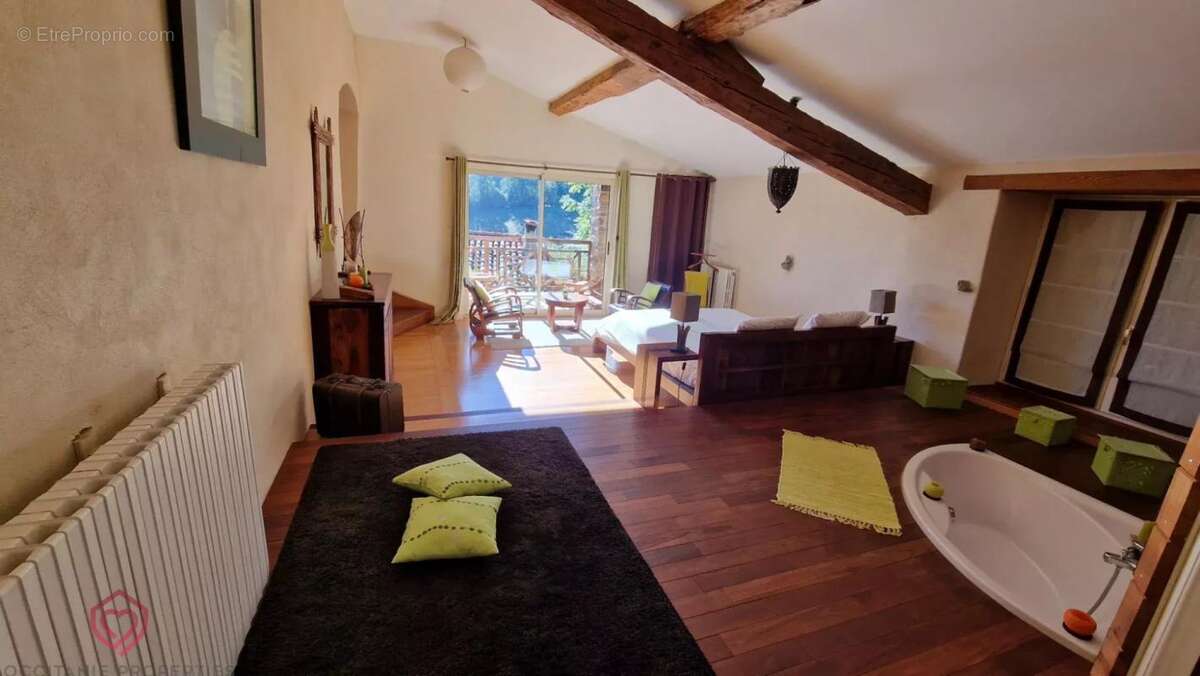 Maison à ESPLAS-DE-SEROU