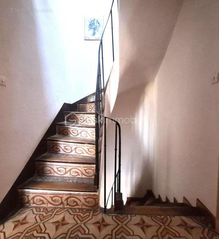 Maison de village - fort potentiel - 88 m2 - 3 chambres - cellier - grenier amenageable - terrasse - photo 21