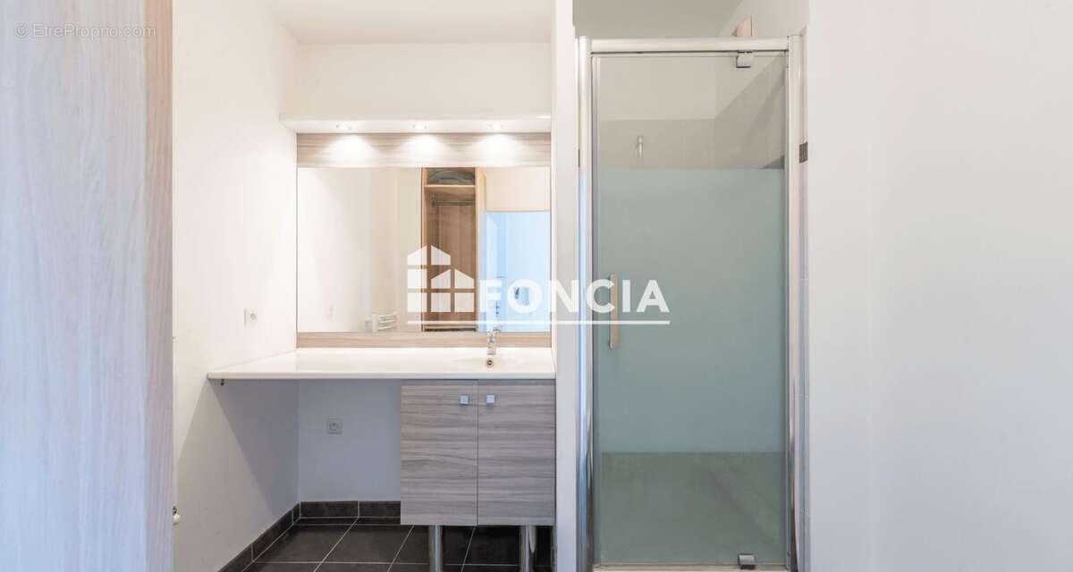 Appartement à AUBERVILLIERS