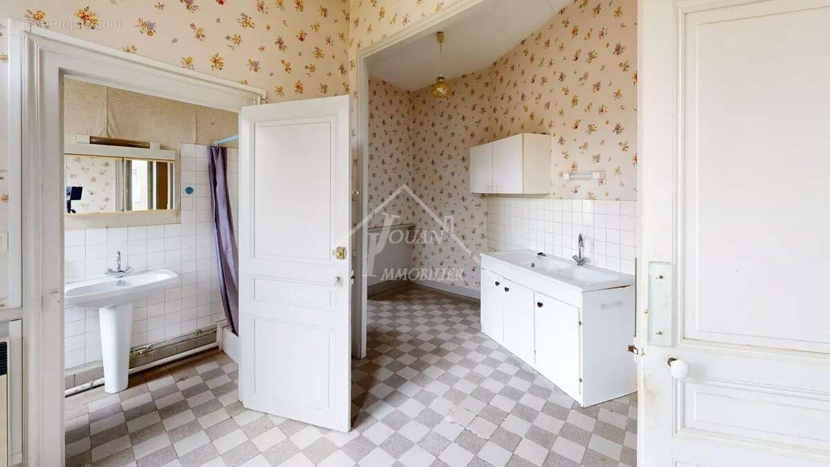 Appartement à DOMPIERRE-SUR-BESBRE