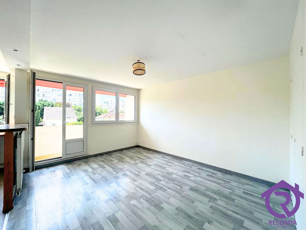 Appartement à CHATILLON
