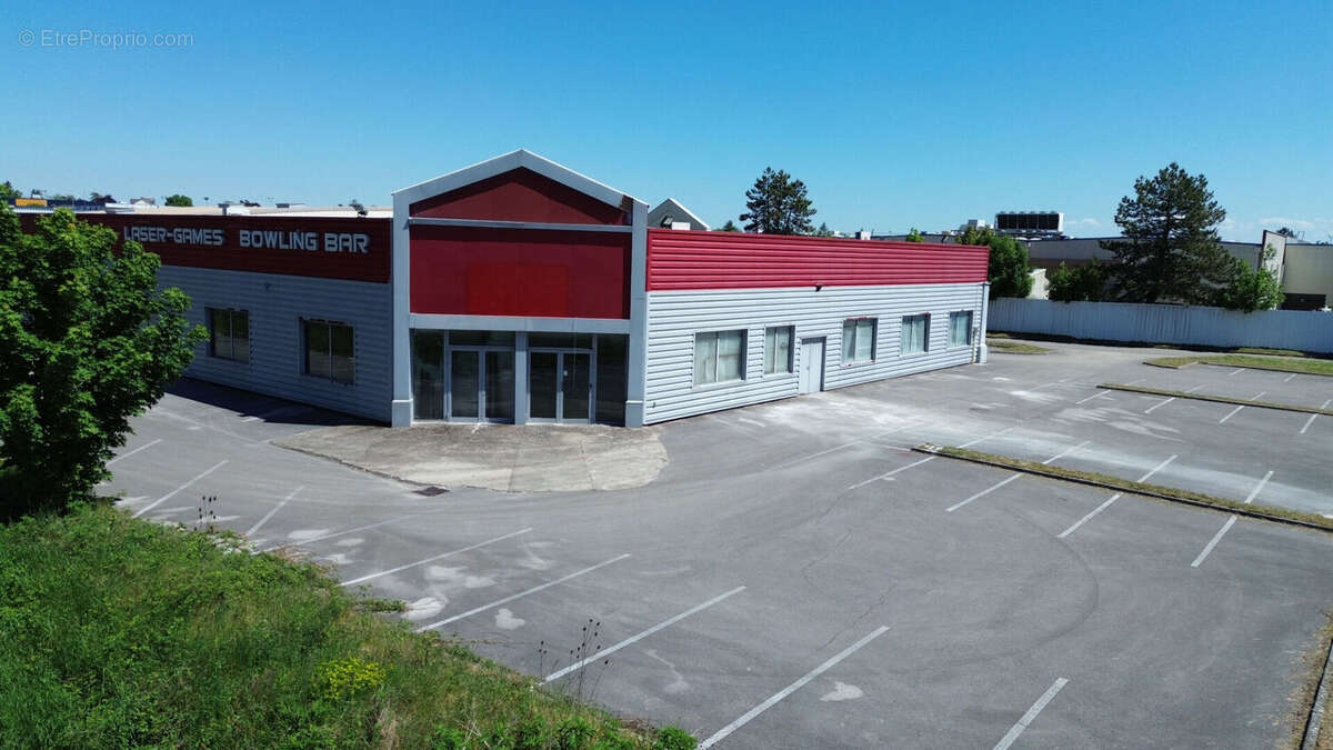 Commerce à CHOISEY
