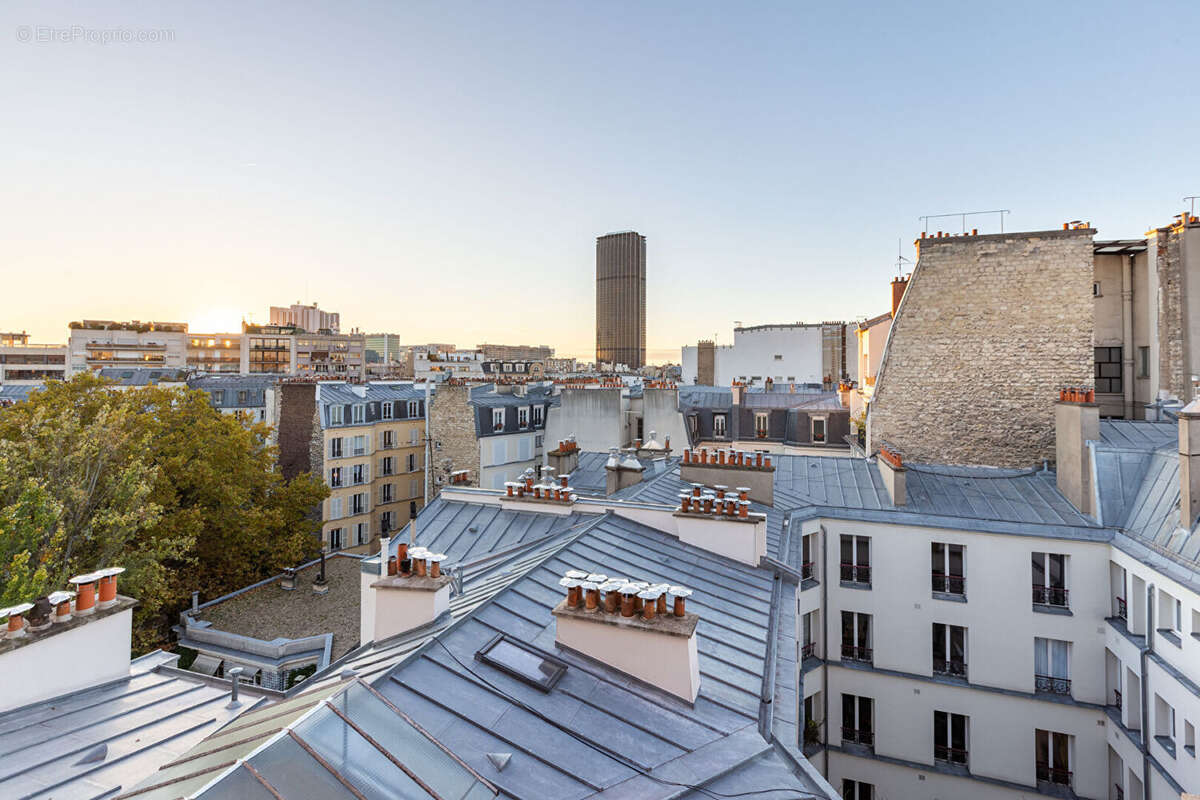 Appartement à PARIS-14E