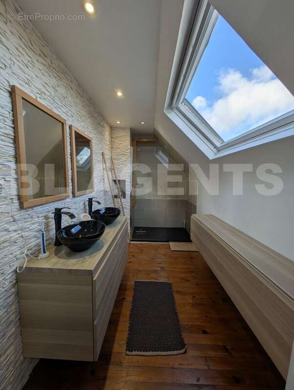 WhatsApp Image 2025-10-27 à 11 - Maison à FORMERIE