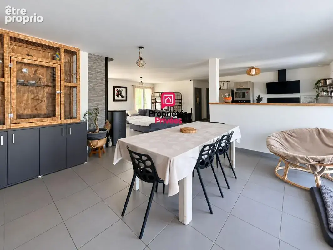 Maison plain-pied 3 chambres bureau terrain 3500 m² - photo 5