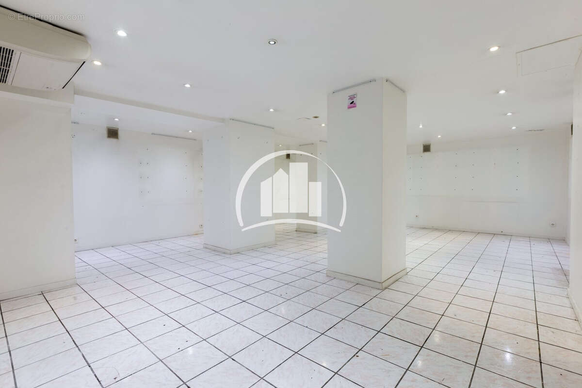 Commerce à PARIS-10E