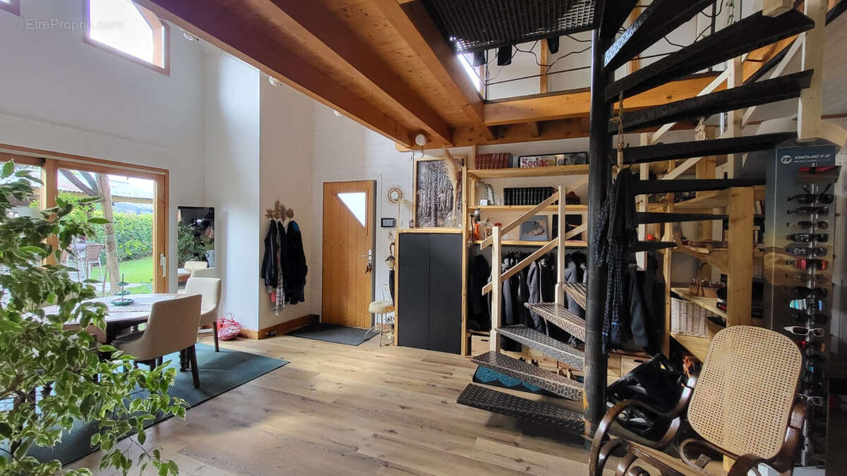 Maison à SAINT-BERON