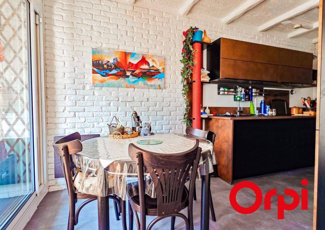 Appartement à LYON-8E