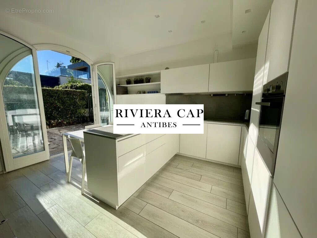 Appartement 58 m² à Antibes  - photo 4