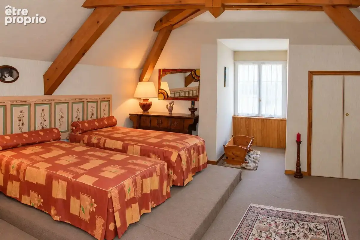 FAVERGES - Propriété bourgeoise de 8 pièces   228 m2 - photo 7