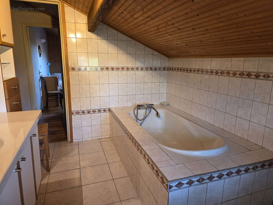 Maison de 226m2 à Doubs sur un terrain de 869 m2 - photo 17