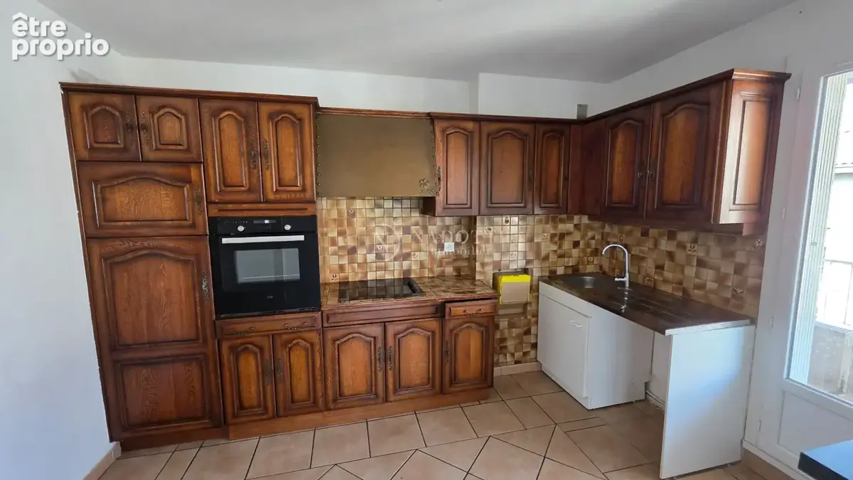 Cavaillon centre - Appartement  avec 2 balcons. - photo 3
