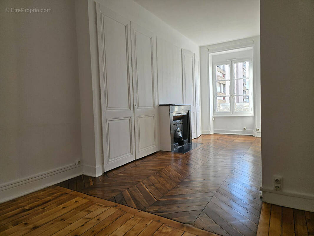 Appartement à LYON-6E