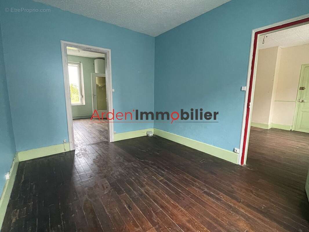 Appartement à LUCQUY