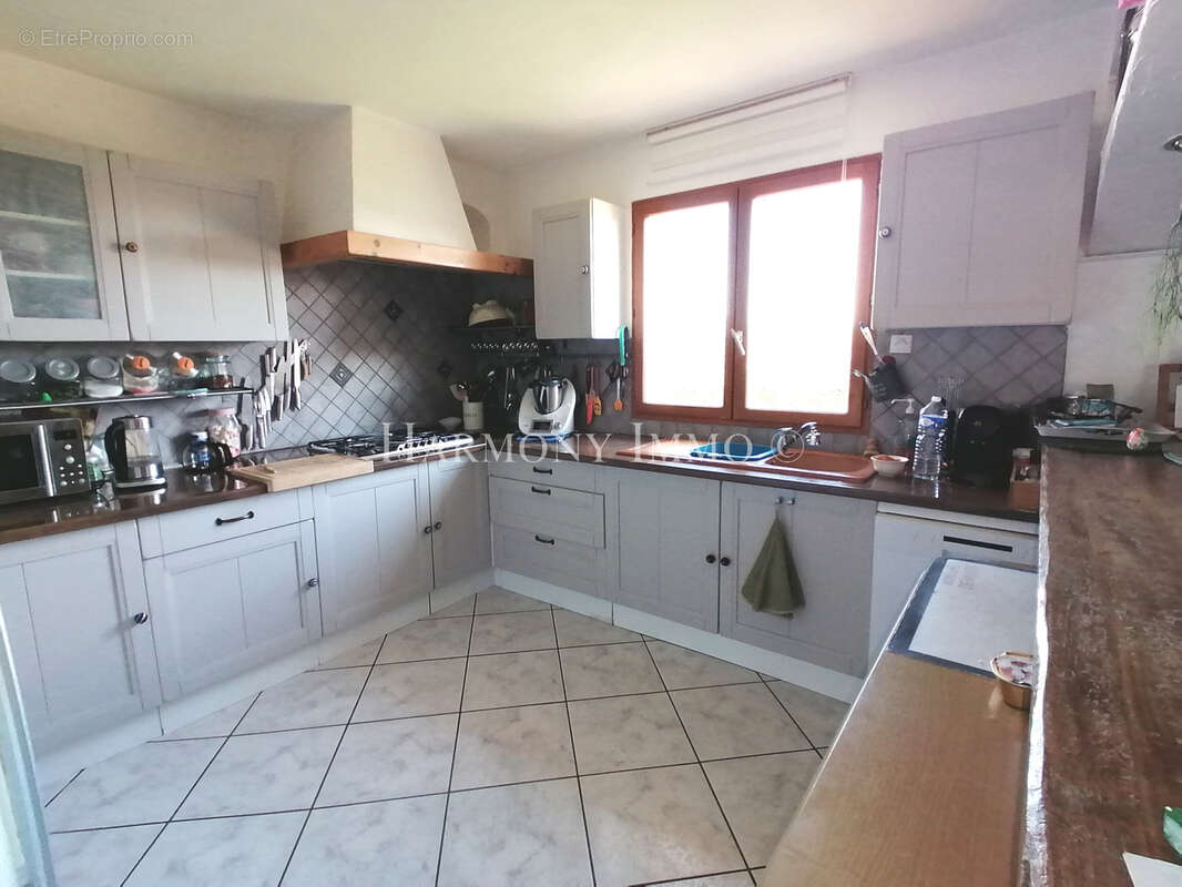 Maison à CHATILLON-SUR-CHALARONNE