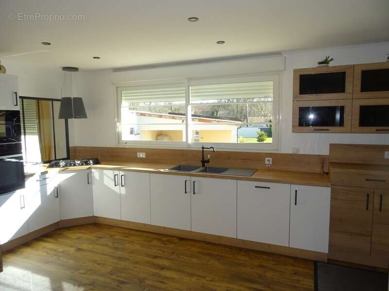 Maison à CHAMPNIERS