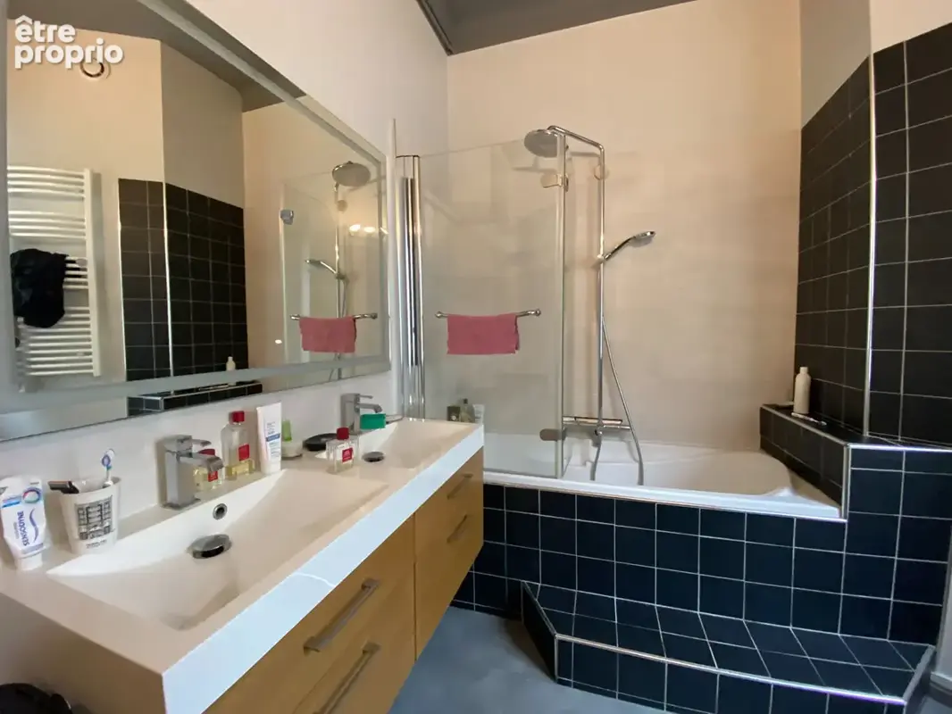 Bel appartement familial de caractère en étage élevé avec ascenseur - photo 14