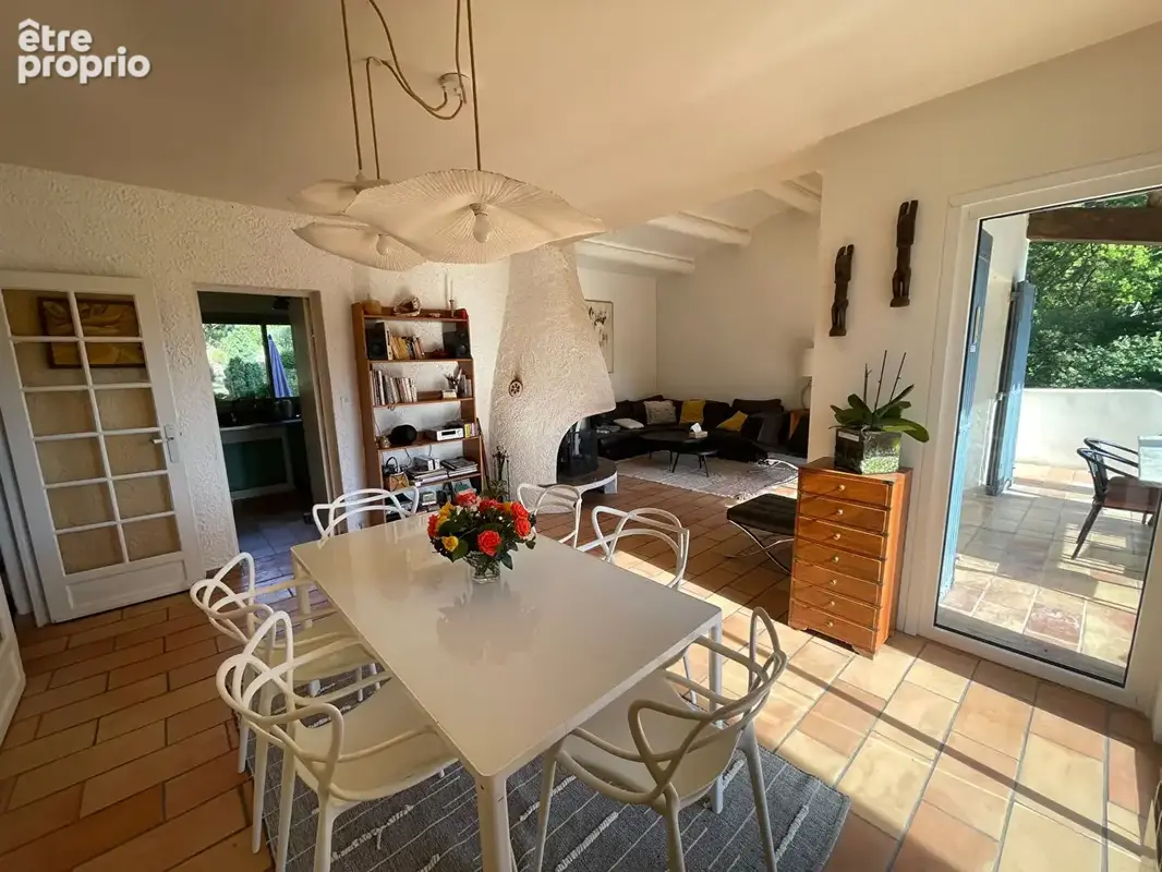 Eguilles - Maison 150m² sur beau terrain arboré de 6 300m² - photo 4