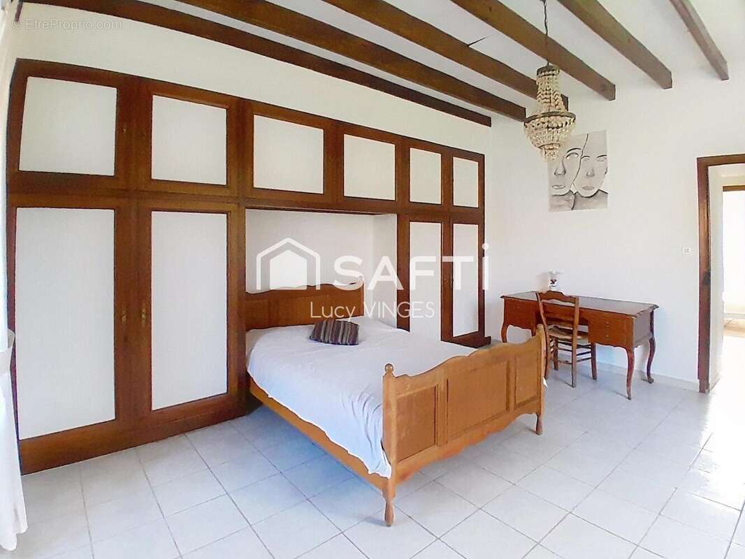 Maison 211 m² à Montcabrier  - photo 8