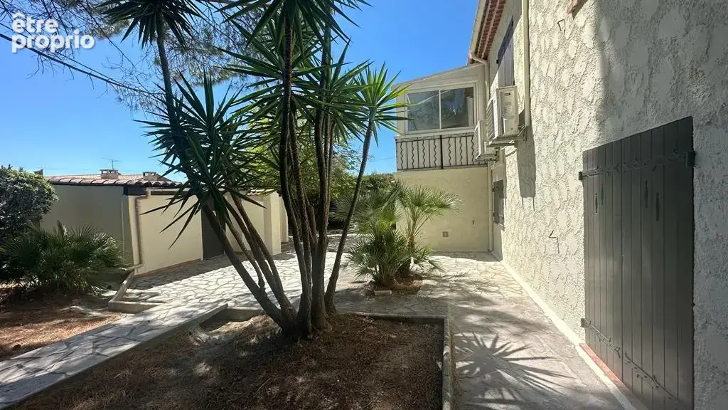 Villa composée de 2 appartements - 264m2 - Draguignan - photo 2