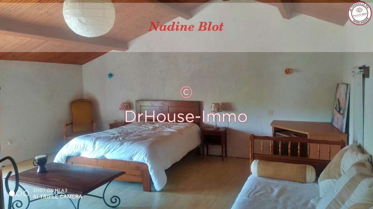 Maison à SAINT-MACAIRE-EN-MAUGES