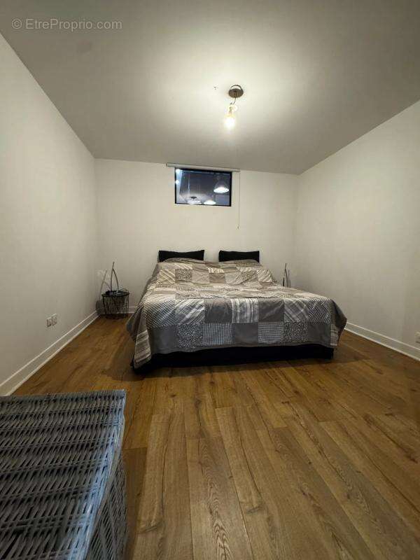 Maison de 5 pièces de 220 m² à Raismes - photo 9