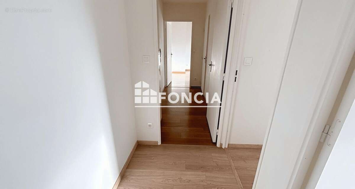 Appartement à HEROUVILLE-SAINT-CLAIR