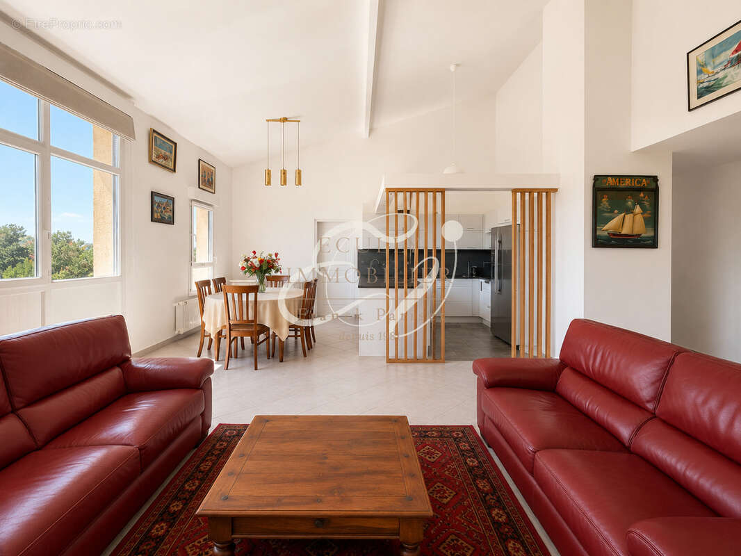 Appartement à NEUVILLE-SUR-SAONE