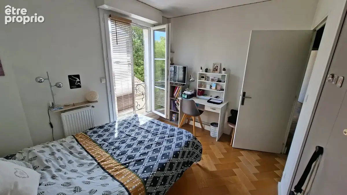 Appartement 99 m² à Surgeres  - photo 8