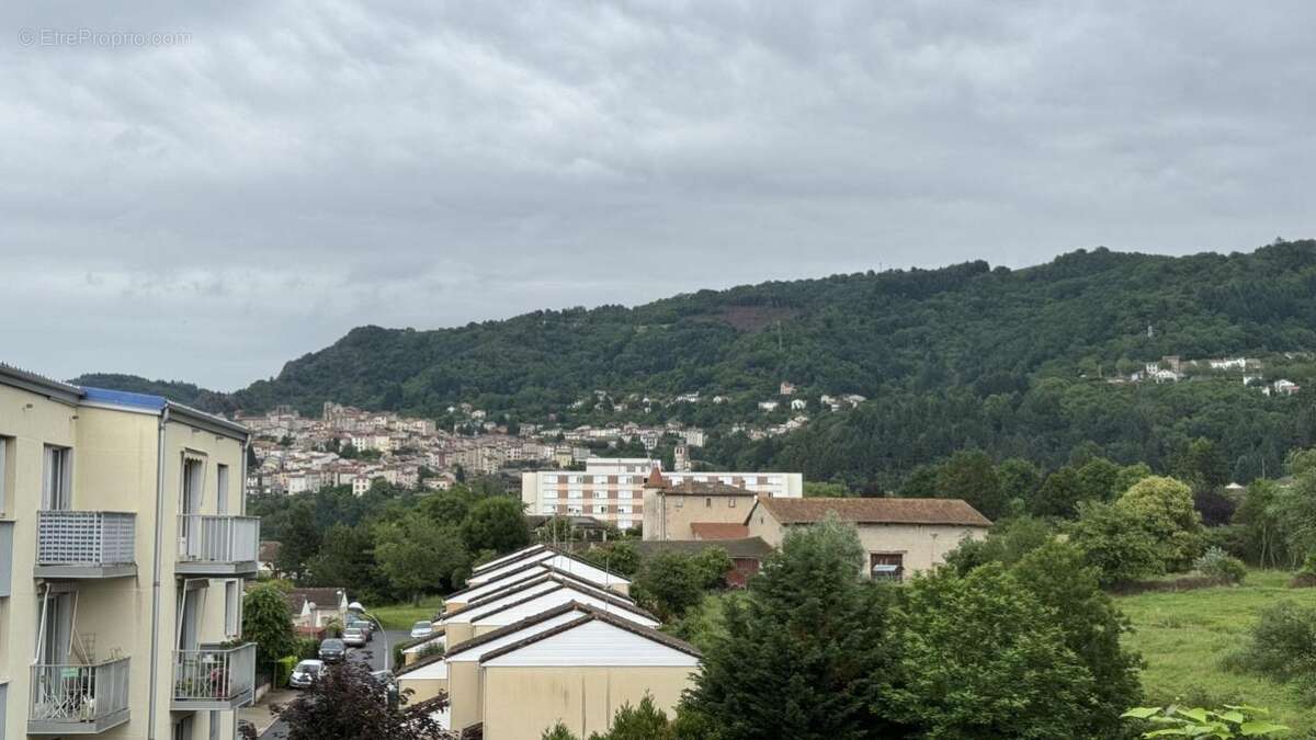 Appartement à THIERS